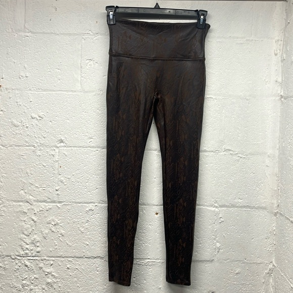 Spanx Faux Leather Snake Print Leggings sz large - Picture 2 of 7